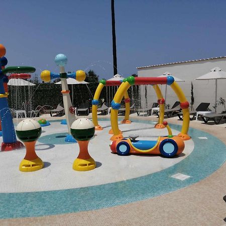 Senseana Sea Side Resort & Aquadventure 阿纳利普西 外观 照片