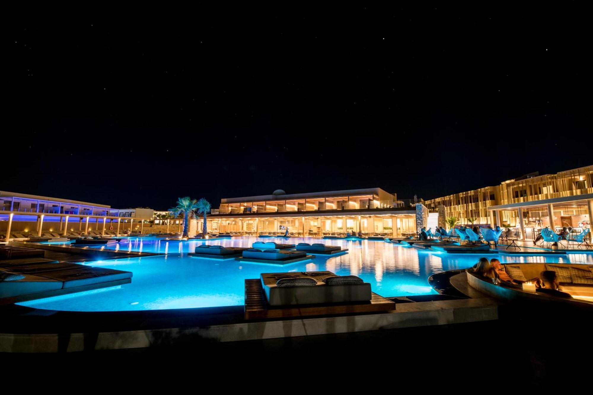 Senseana Sea Side Resort & Aquadventure 阿纳利普西 外观 照片