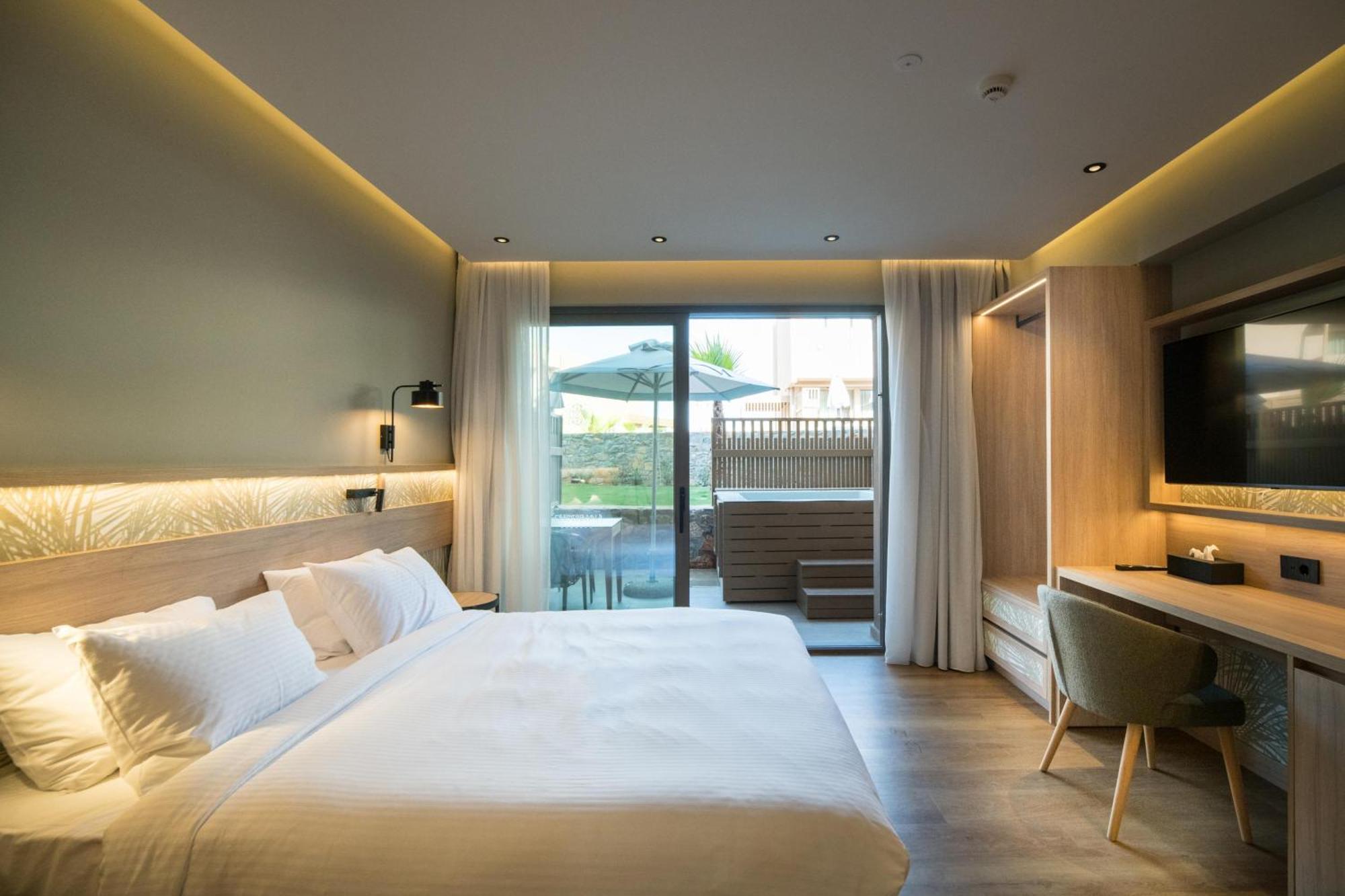 Senseana Sea Side Resort & Aquadventure 阿纳利普西 外观 照片