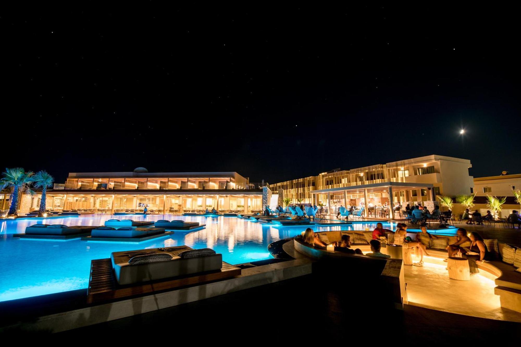 Senseana Sea Side Resort & Aquadventure 阿纳利普西 外观 照片