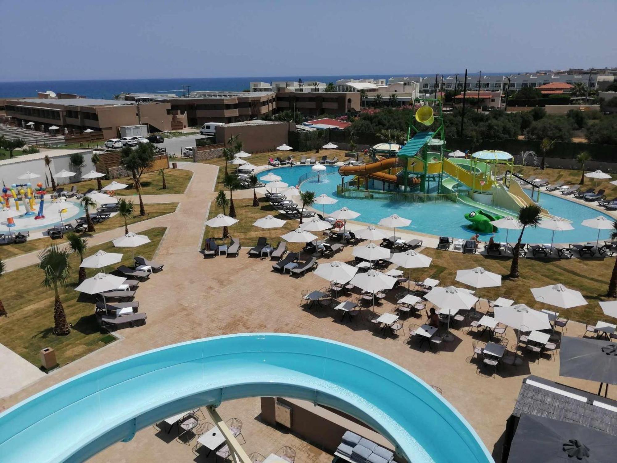 Senseana Sea Side Resort & Aquadventure 阿纳利普西 外观 照片